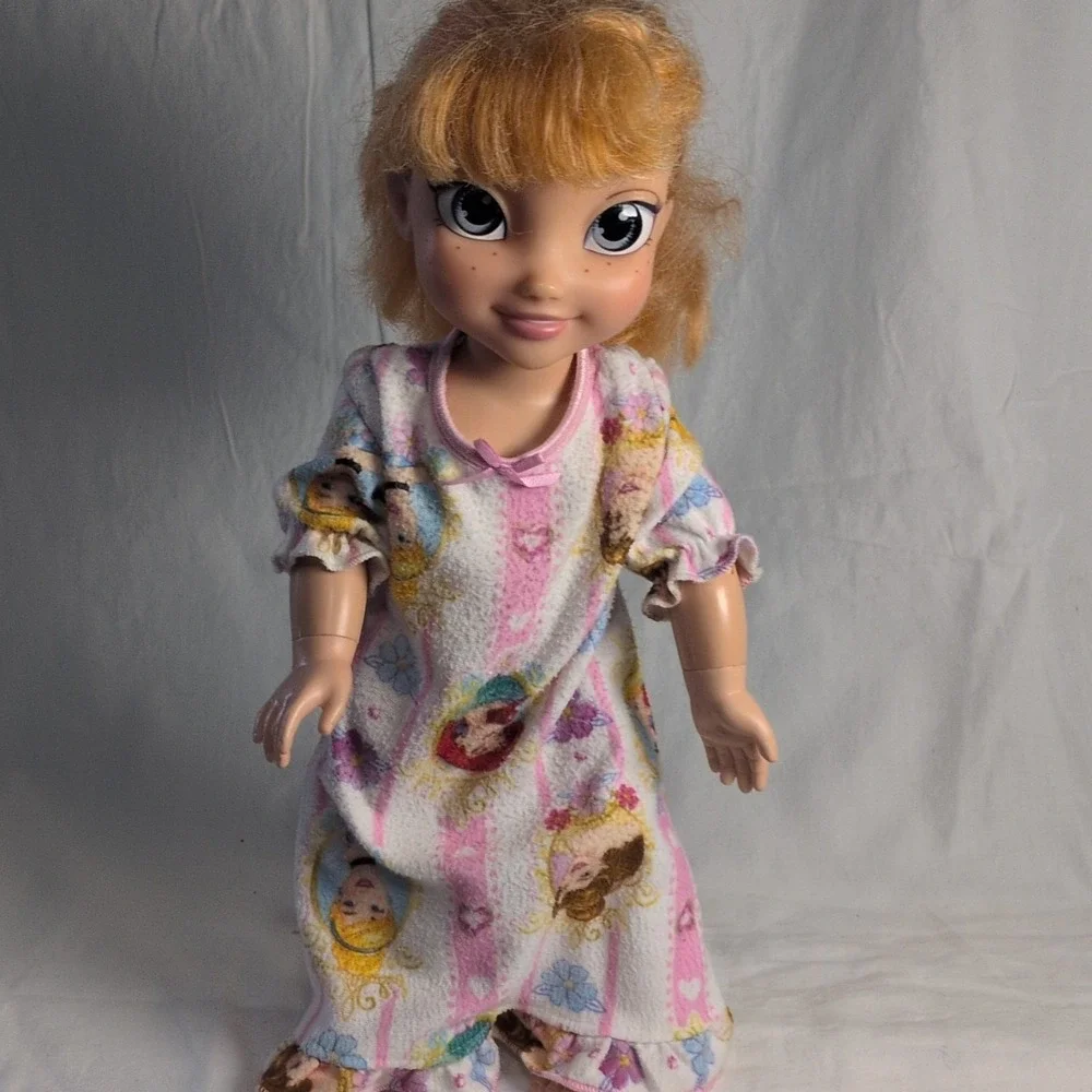 Disney Princess 14 in Play Doll Blonde Wavy Hair Nightgown Outfit